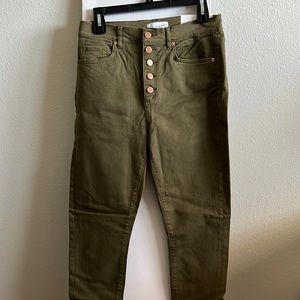NWT high raise skinny ankle jean from the LOFT size 6/28.